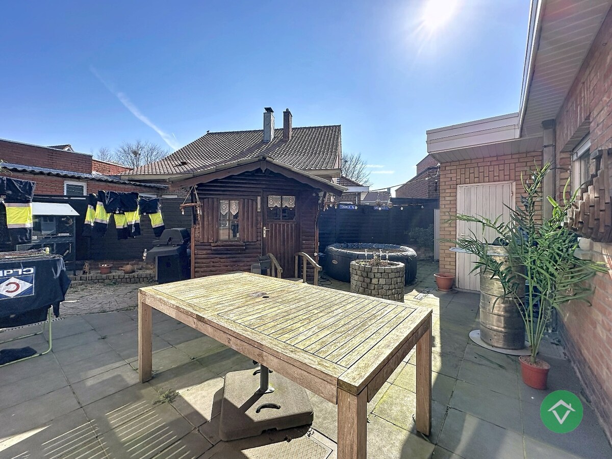 Alleenstaande woning te Jabbeke. 