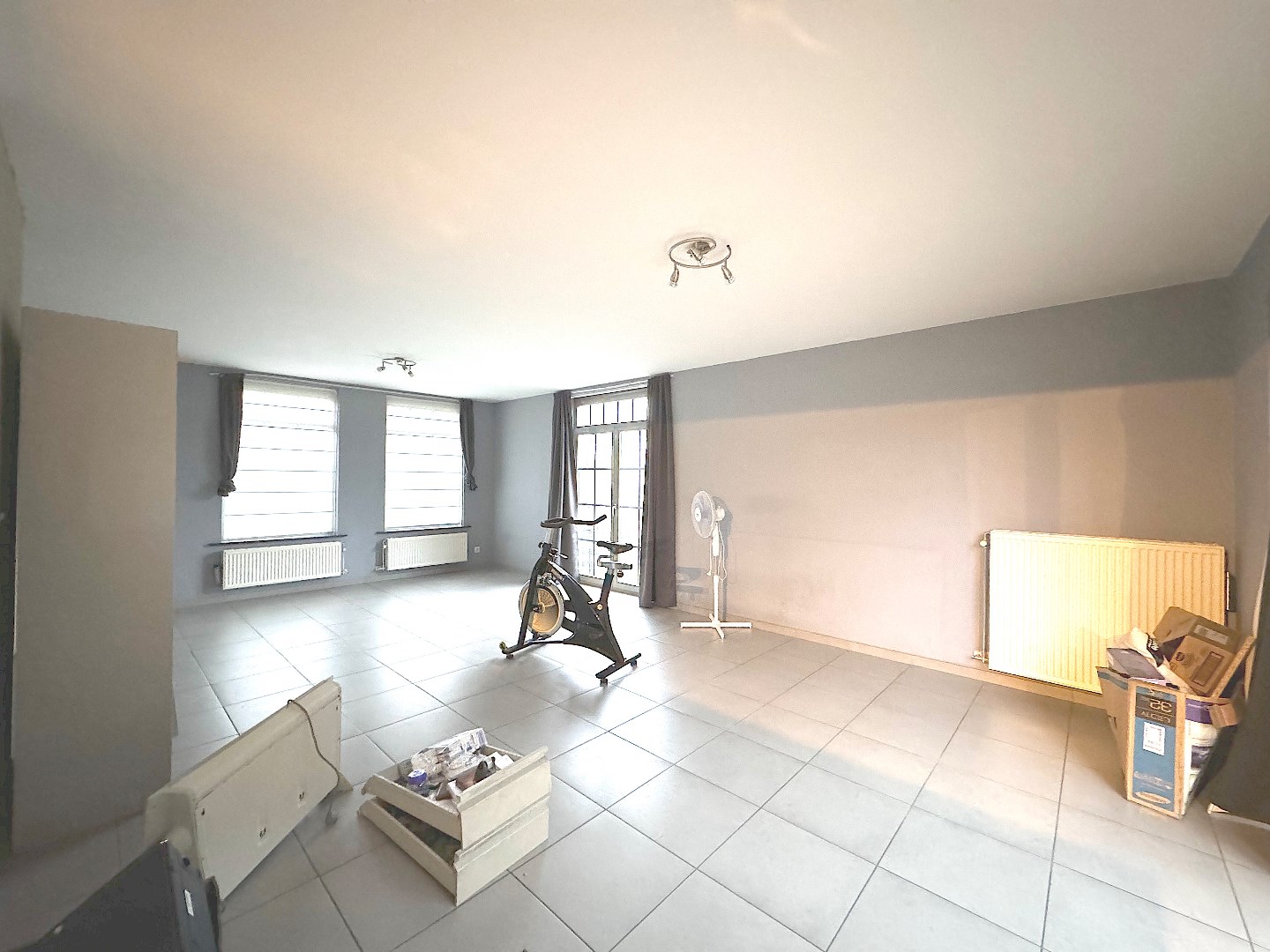 Tiegem - Alleenstaande woning met garage 950 euro 