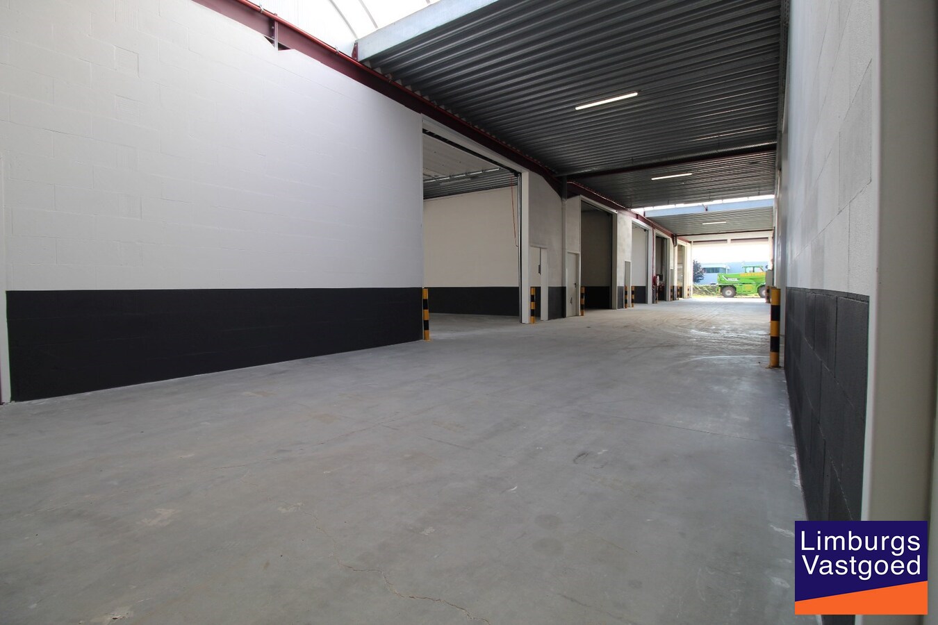 SLAKWEIDESTR. - KMO UNIT 10 - 156 m² - sectionaal poort - nabij E-314 