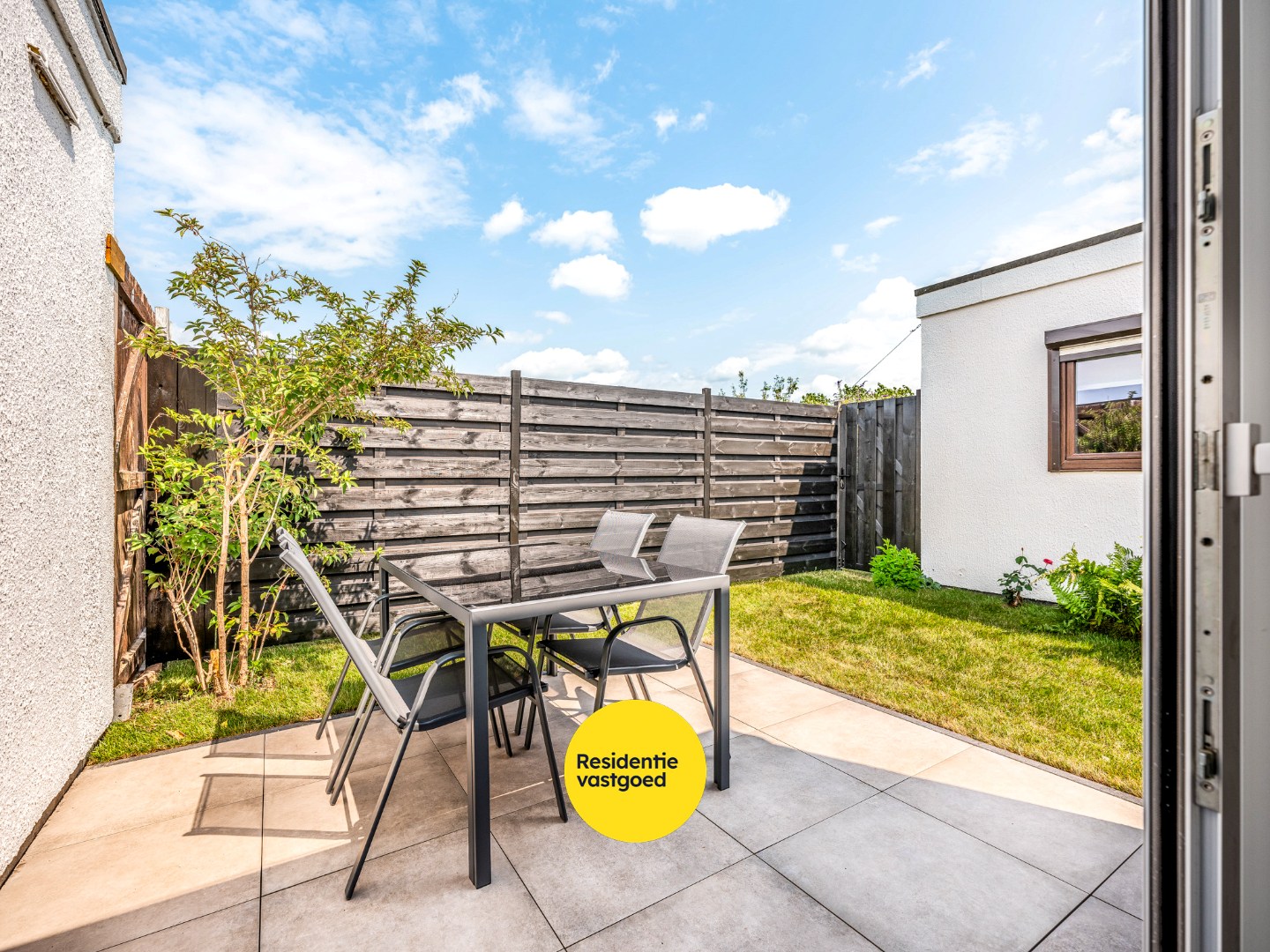 Recent gerenoveerde vakantiewoning (type bungalow) met 2 slaapkamers te Koksijde. 