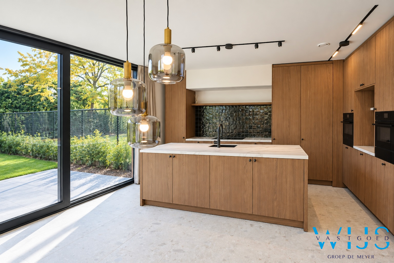 High-end gelijkvloers appartement met tuin te Lembeke ! 
