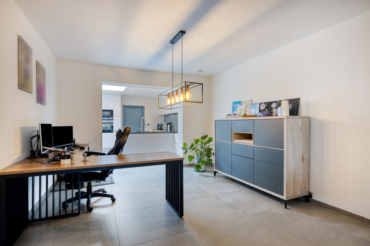 Halfopen bebouwing met 3 slaapkamers, tuin, terras en garage in Bertem! – EPC 128 kWh/m² - bewoonbare opp. 195 m² 