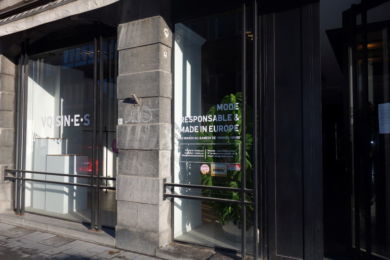 Commerce a louer À Tournai