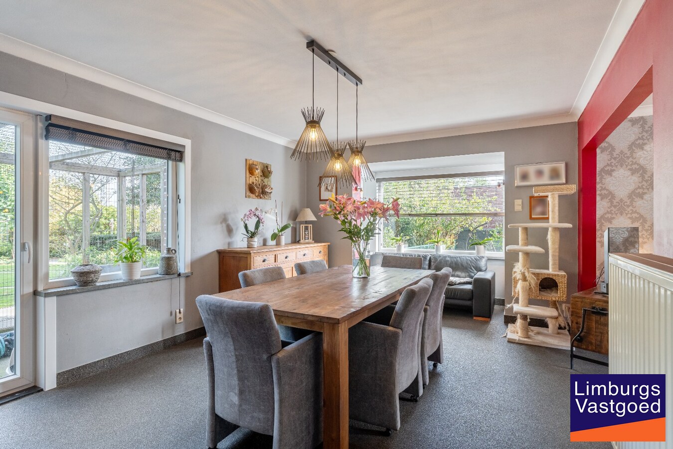 Centraal gelegen woning, 4 slpk, 180 m² bewoonbare oppervlakte, 9a 99ca 