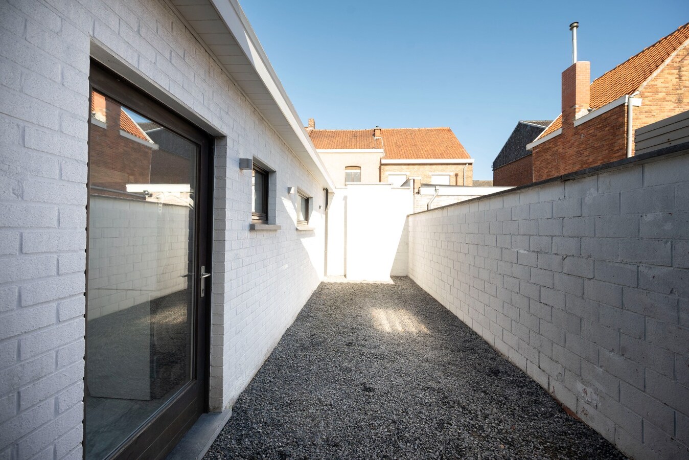 Woning of handelsruimte (combinatie mogelijk) met garage ! 