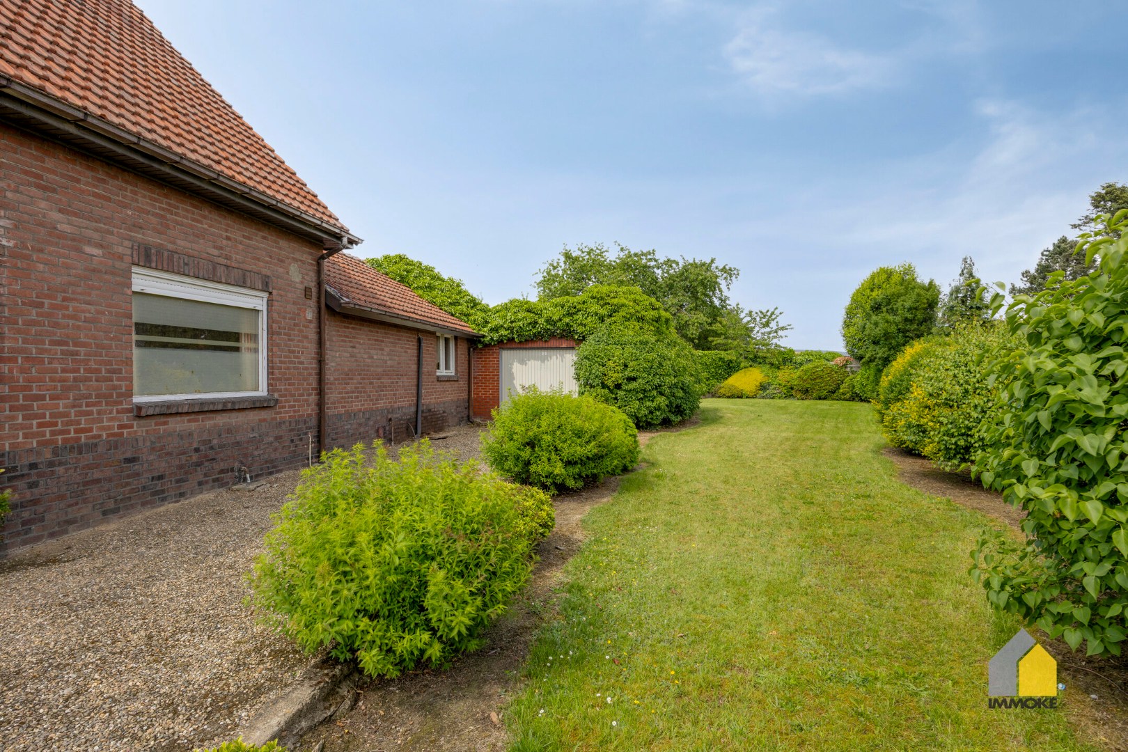 Te renoveren woning met 3 slpks op een perceel van 6 a 44 ca. 