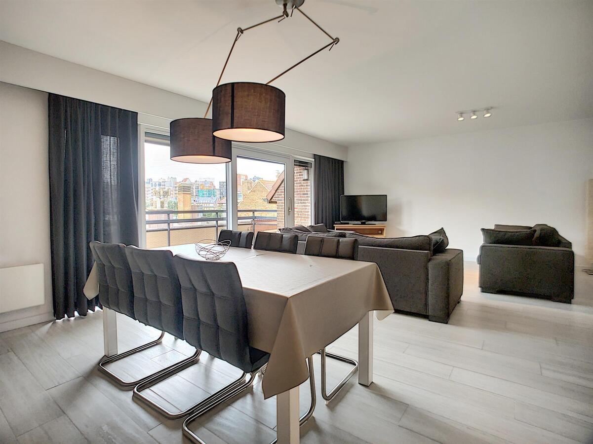 Magnifiek woonappartement met zonneterras, 3 ruime slpk en 2 badk - Heist 