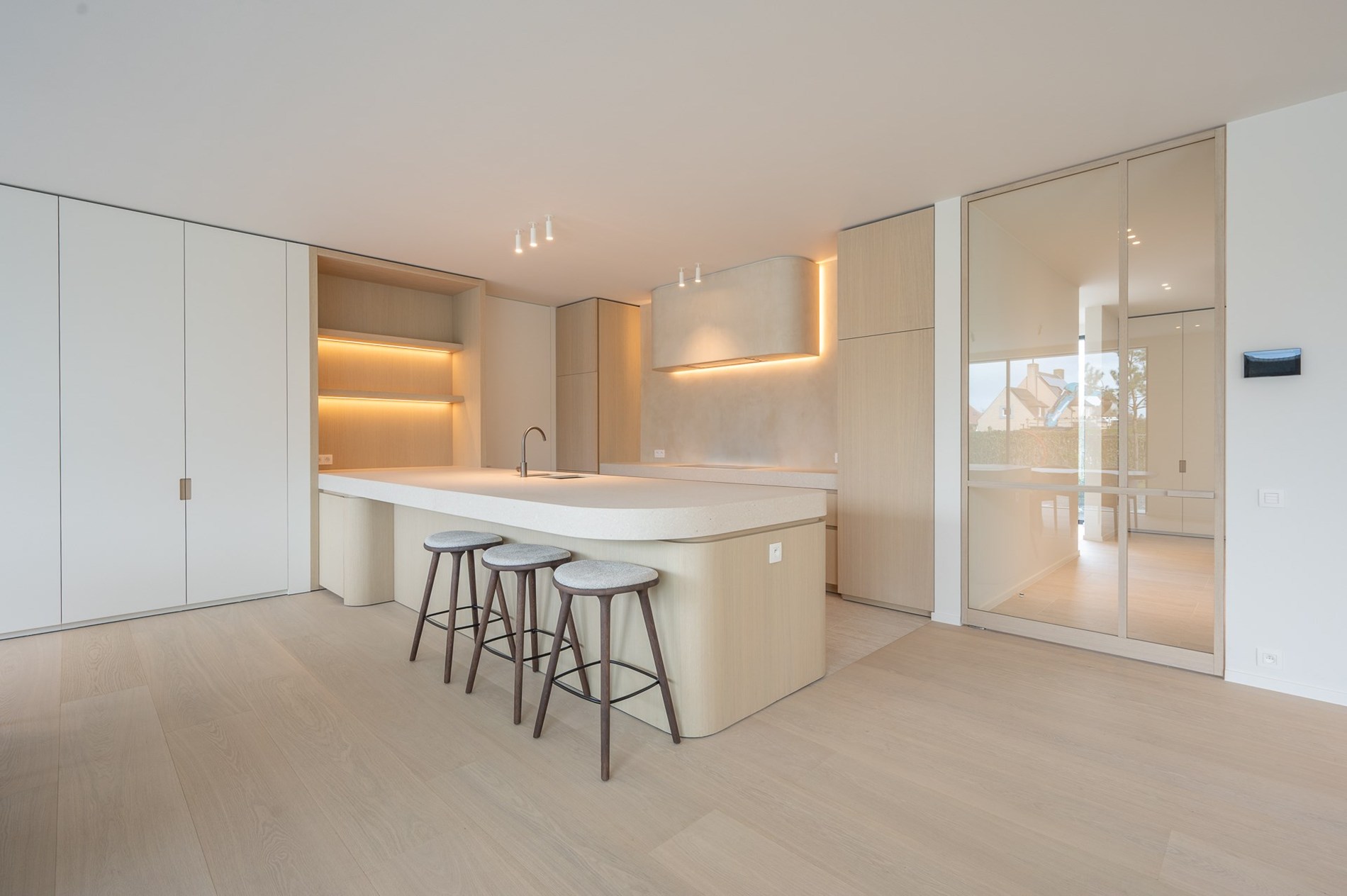 Luxueuze volledig afgewerkte nieuwbouwvilla gelegen aan de rand van het Zoute. 