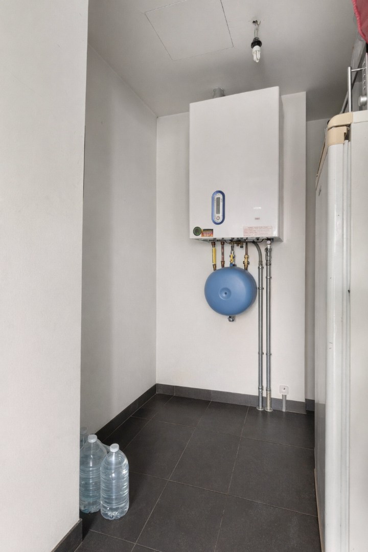 Instapklaar gelijkvloers appartement met 2 slpk. en ruim terras in Geel 