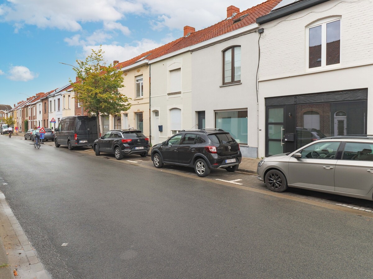 Woning met potentieel te koop in Heule ! 