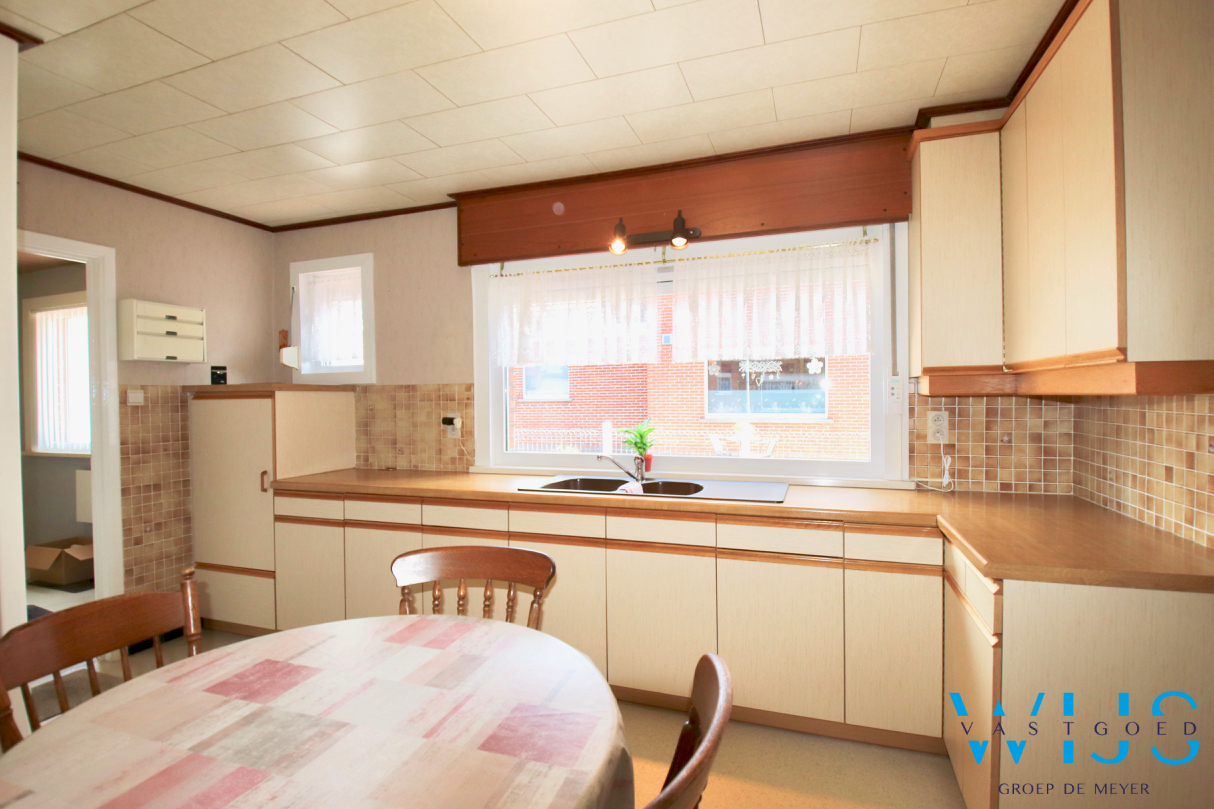 Zeer degelijk woonhuis op TOPlocatie te ERTVELDE ! 