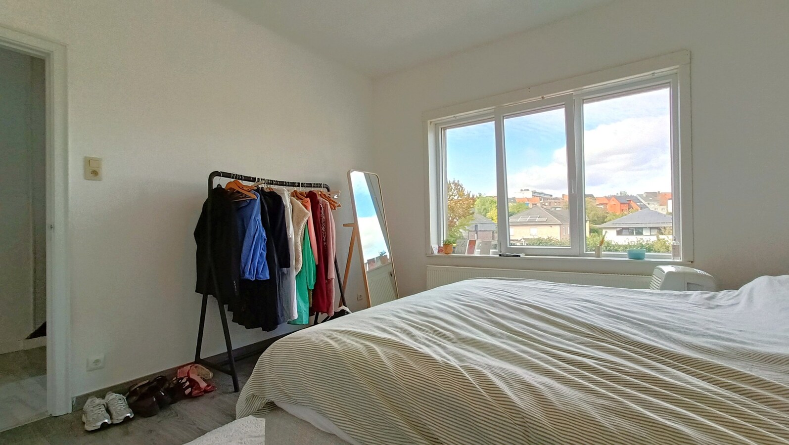 Woning met 3 slaapkamers, garage en tuin 
