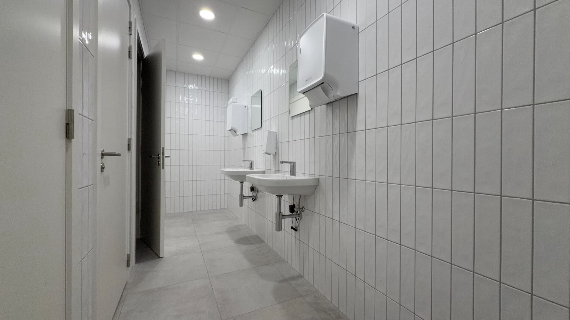 Nieuwbouw kantoor te huur aan E34 in Zwijndrecht