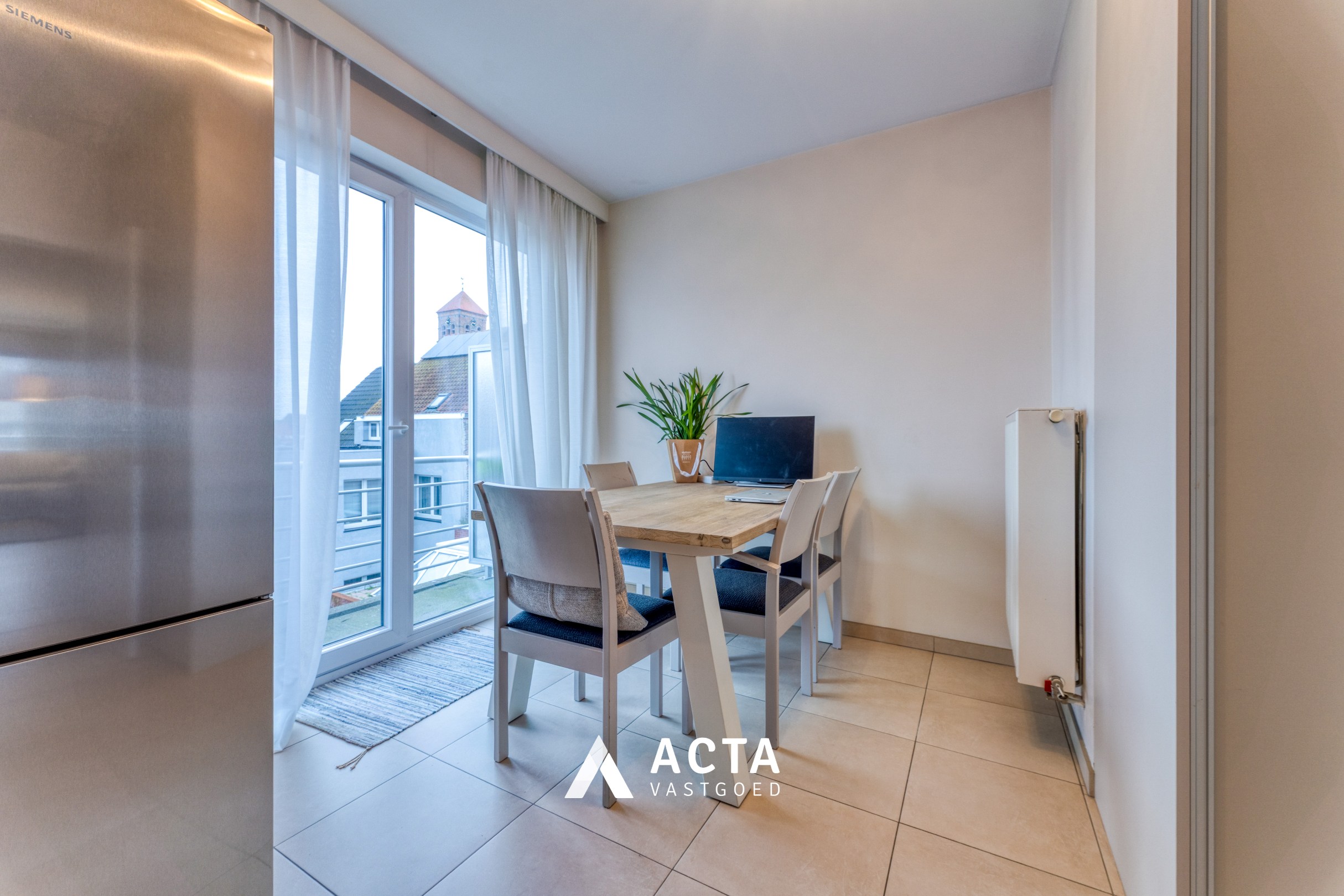 Instapklaar duplexappartement met twee slaapkamers en terras! 