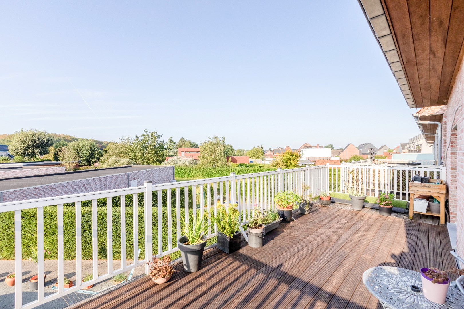 Goed onderhouden app. met groot terras te Astene (bouwjaar 2015) VRIJ BIJ AKTE 