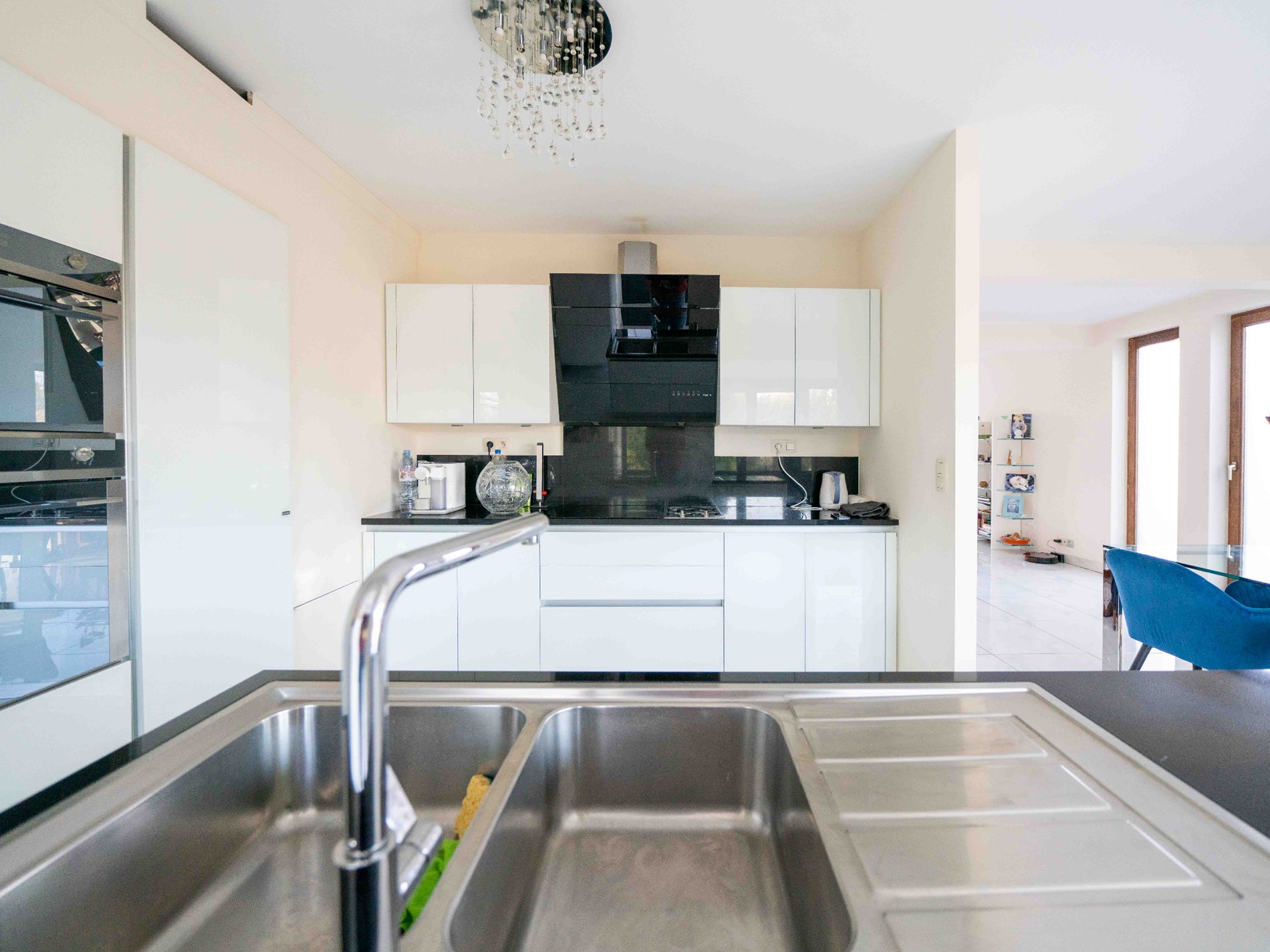 Zéér ruime energiezuinige woning met 4 kamers en bureau 