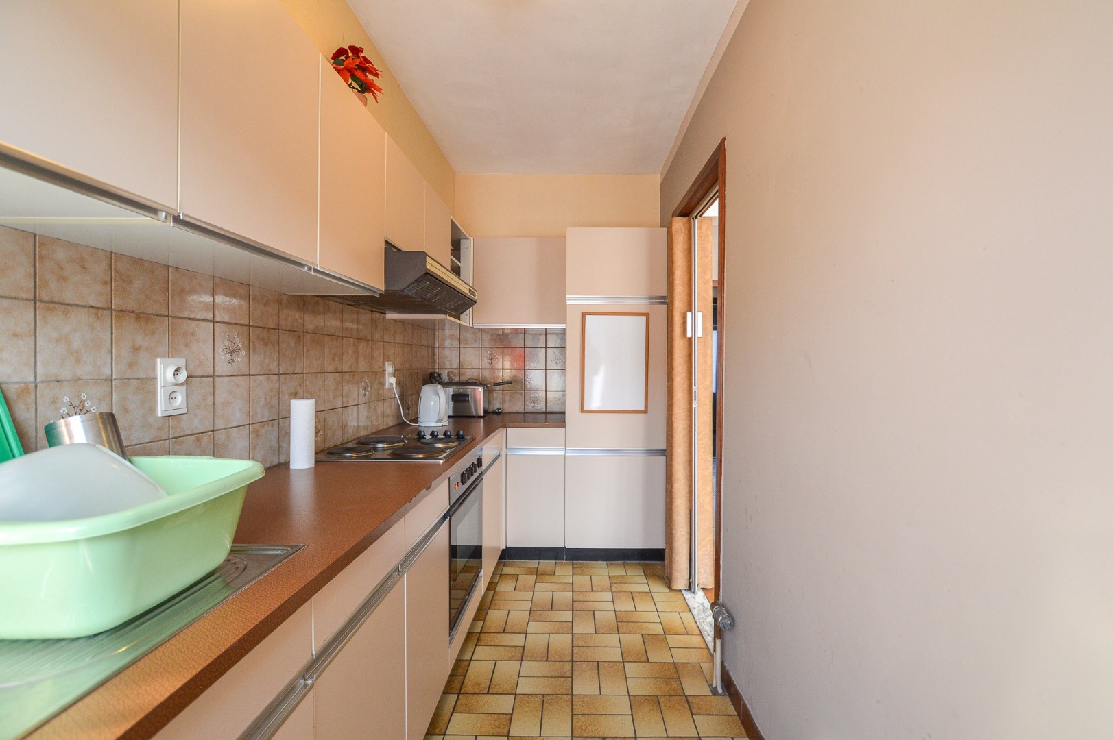 Interessante opbrengsteigendom met 5 volledig verhuurde appartementen in het centrum van Oudenburg 