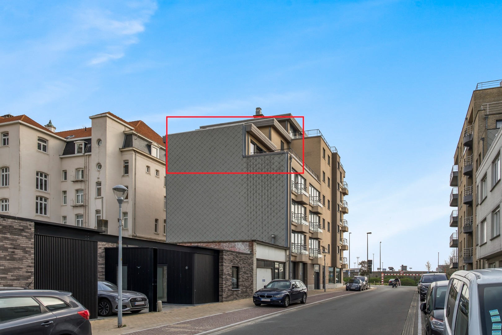 Duplex dakappartement met 2 slaapkamers en 2 badkamers 