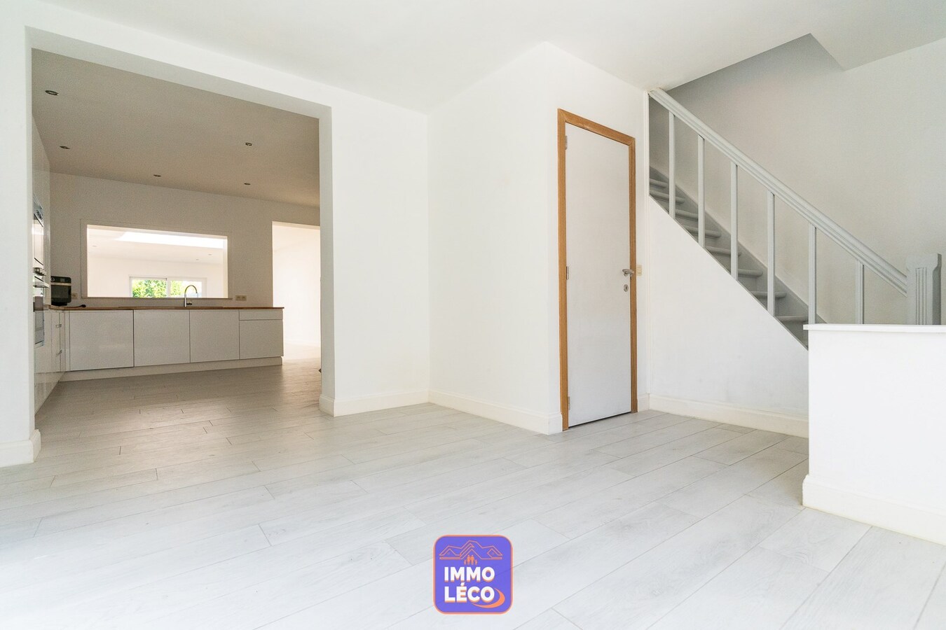 Maison rénovée en 2025 avec jardin, volumes impressionants ! 