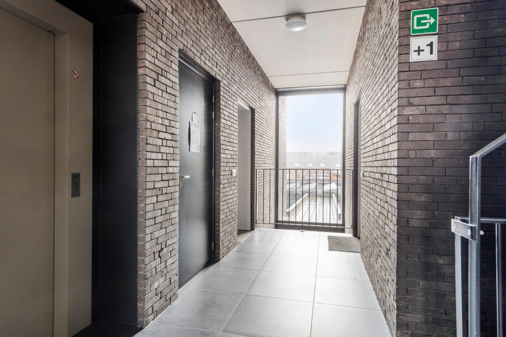 Instapklaar en energiezuinig appartement met 2 slpk. nabij Geel-Centrum 