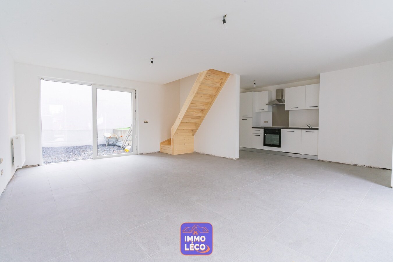 Maison neuve avec cour privative. COUP DE COEUR ! 