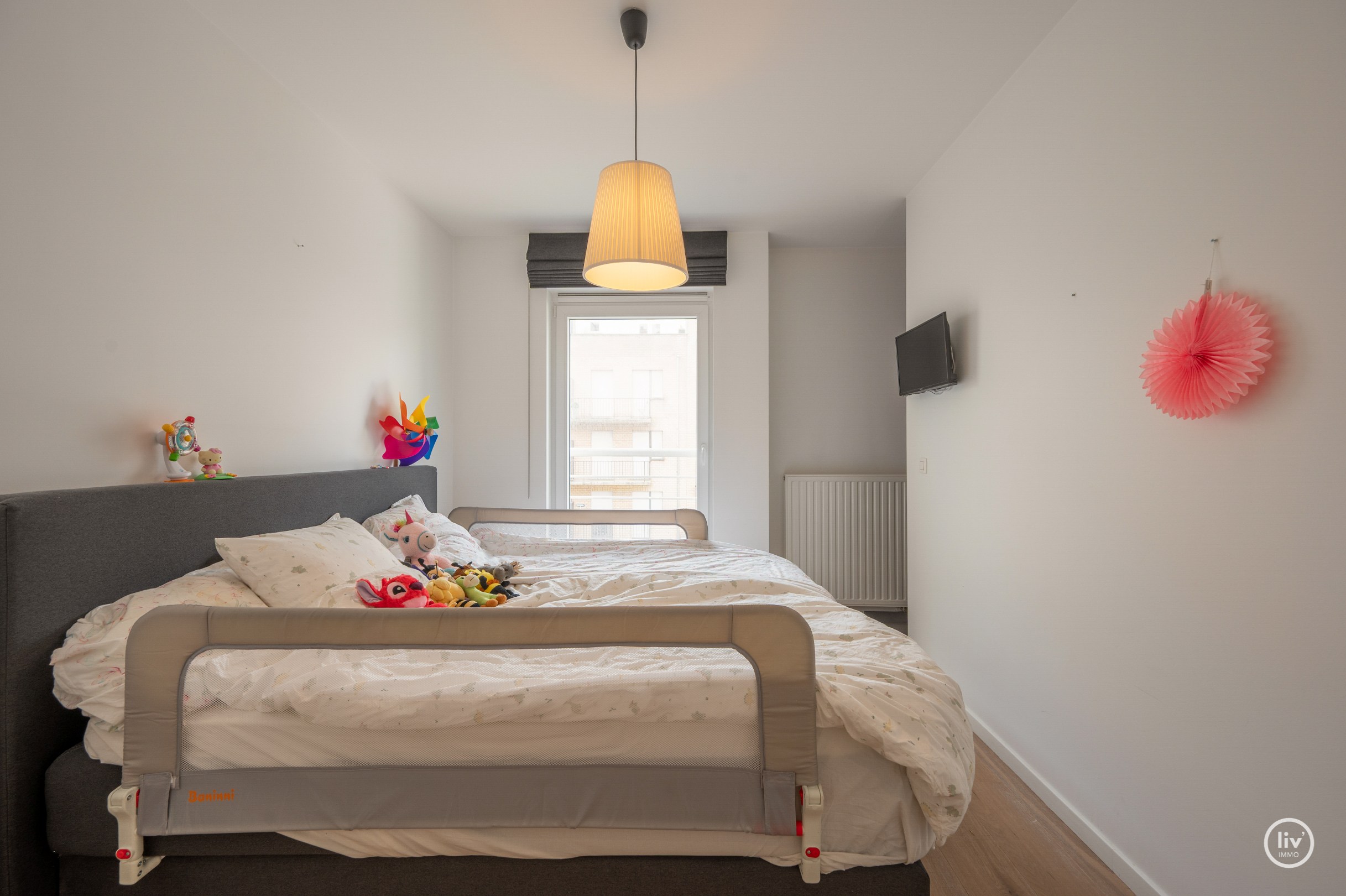 Appartement spacieux et récent (2015) avec une agréable terrasse dans un emplacement agréable sur l'avenue Léopold à Knokke. 