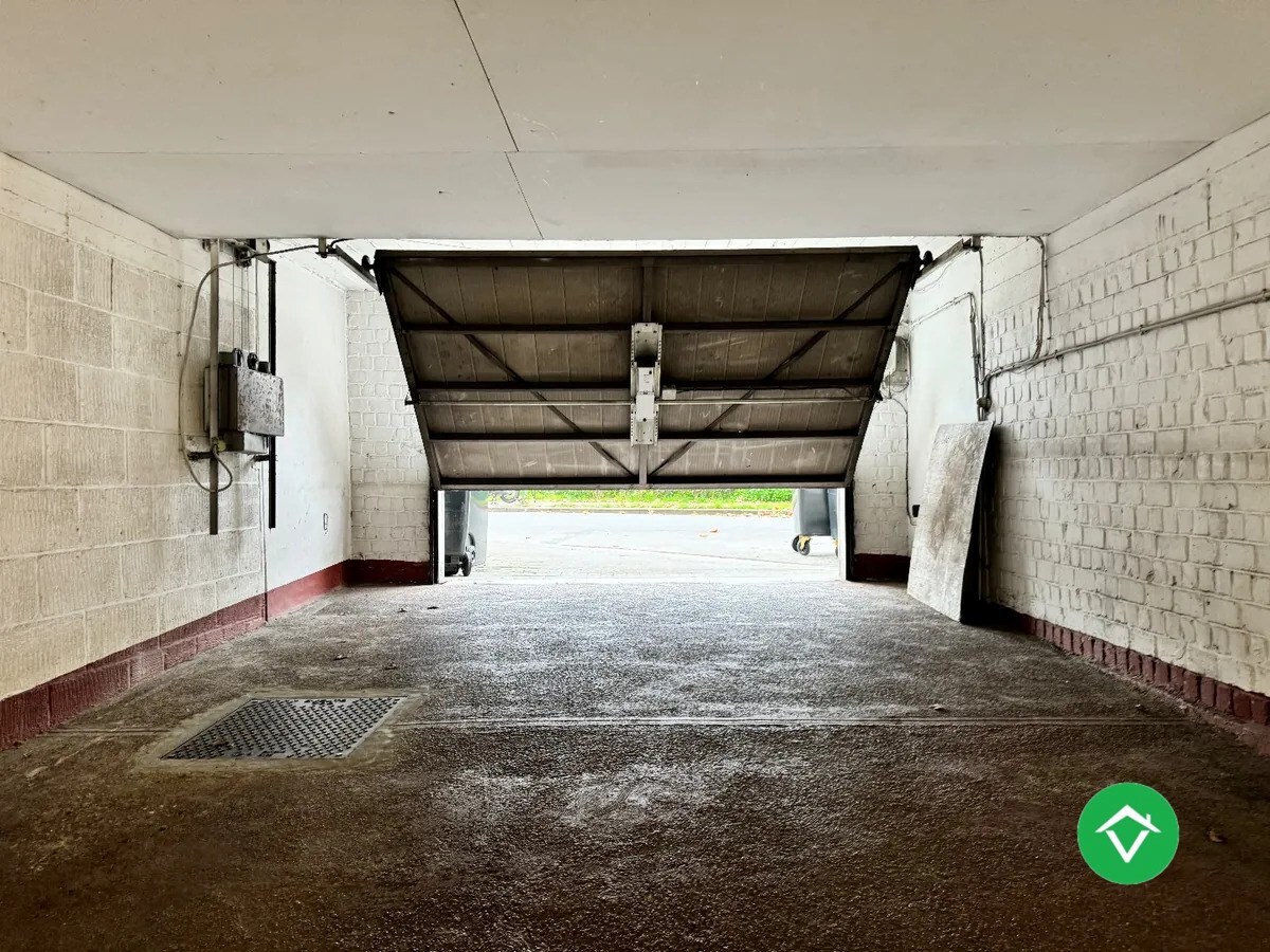 Appartement met 2 slaapkamers en garage Coupure te Gent 