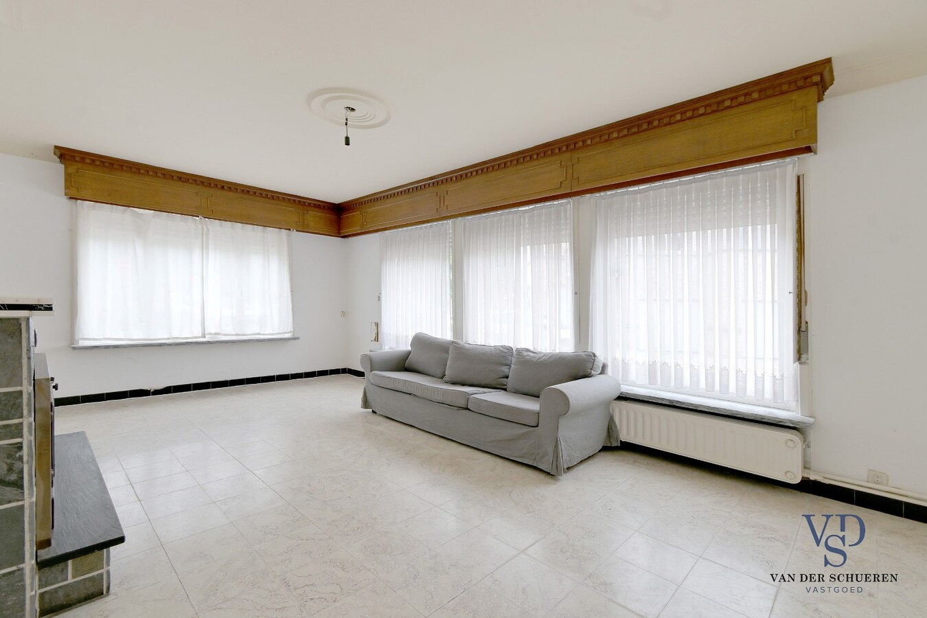 Degelijke, goed gelegen woning. 