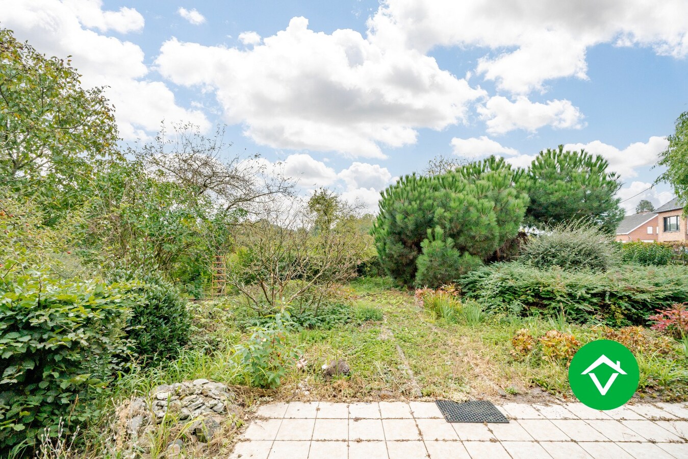 Charmante alleenstaande bungalow met zonnige tuin en garage in Torhout 