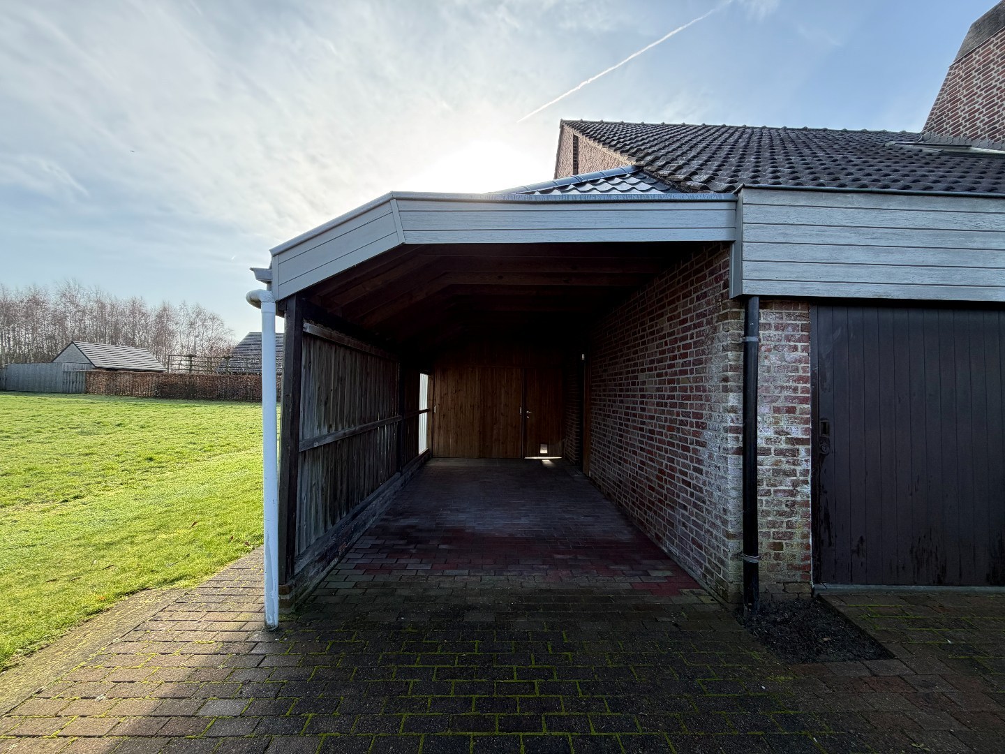 Ruime alleenstaande woning te huur met 3 slaapkamers, garage en tuin – Olmenlaan 99, Zulte 