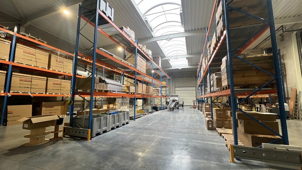 High-end bedrijfsgebouw te huur op bedrijventerrein E17/4 in Lokeren