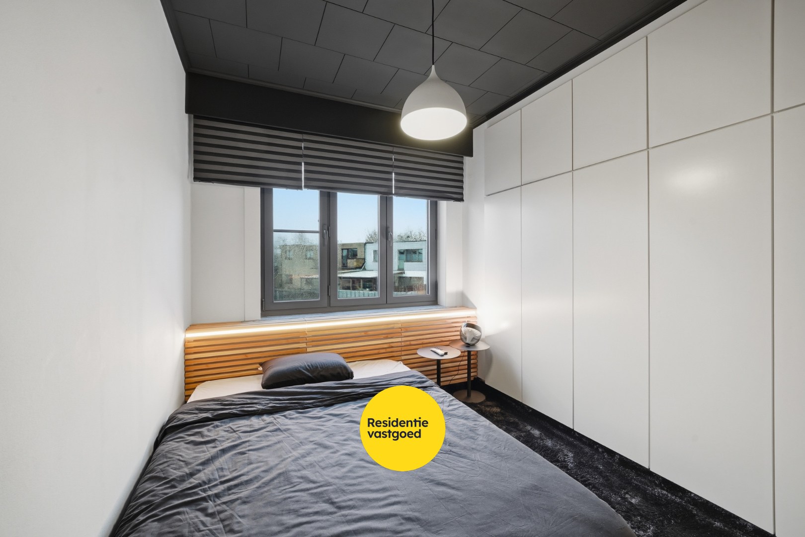 Ruime bel-étage woning met tuin en garage op rustige ligging te Bredene 