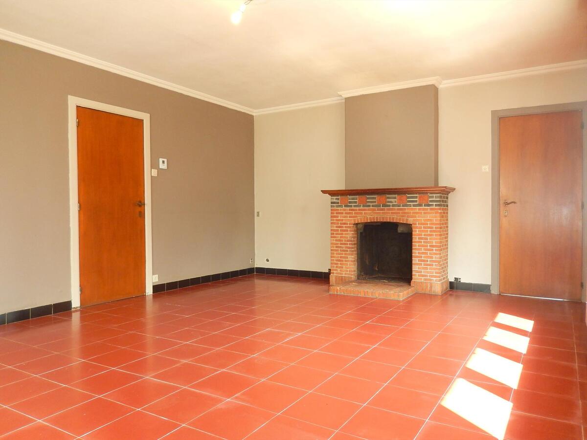 Gezellige charmante woning met garage en zonnige tuin 