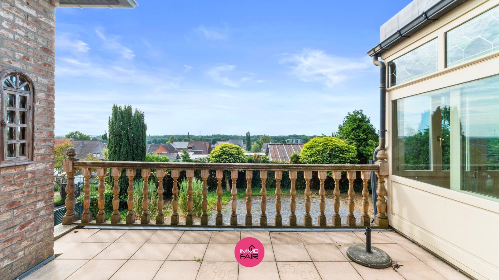 Woning met loods met 5 slaapkamers op 15 minuutjes van Maastricht! 