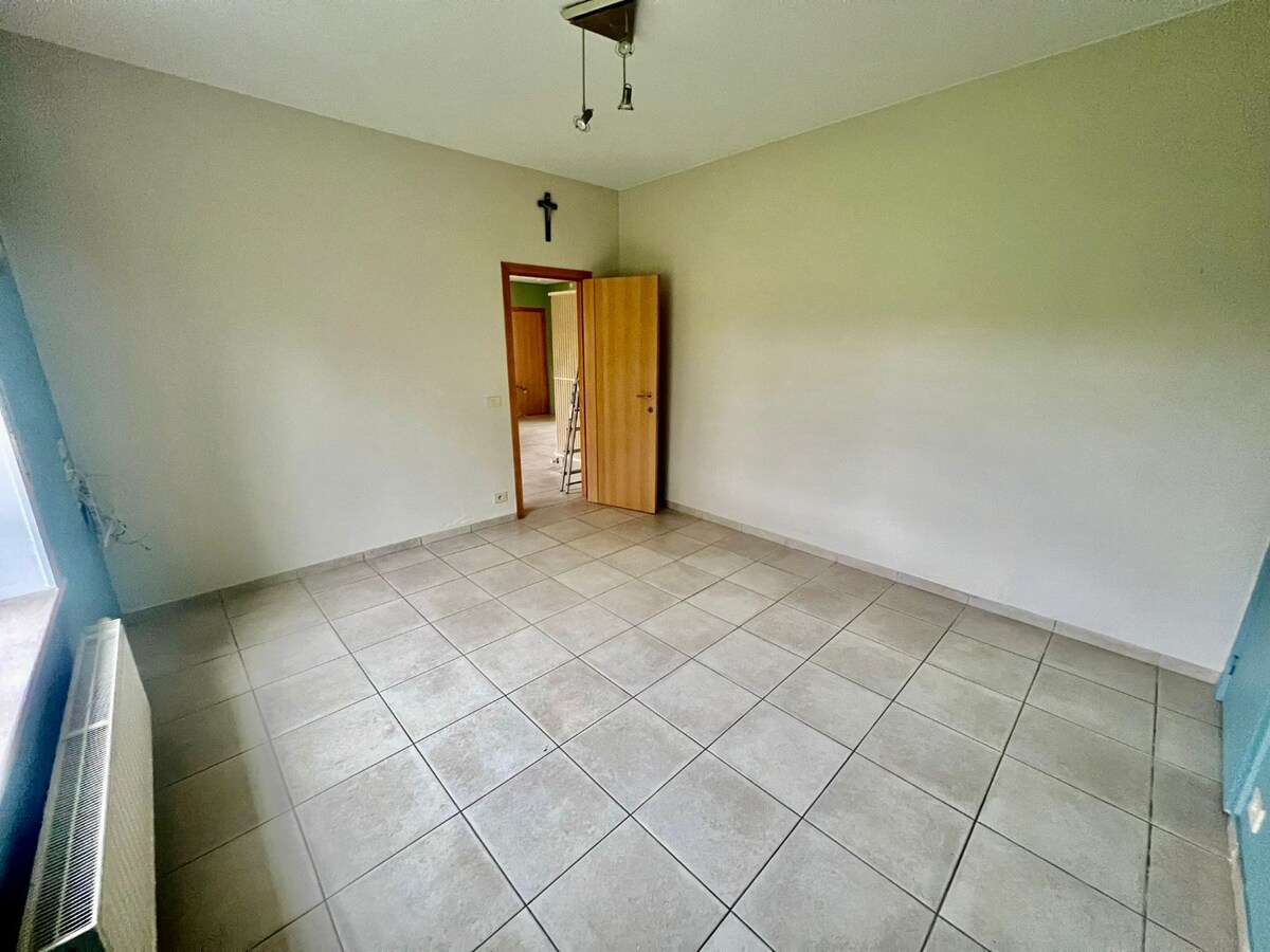 Landelijk gelegen woning, open bebouwing met prachtige tuin 