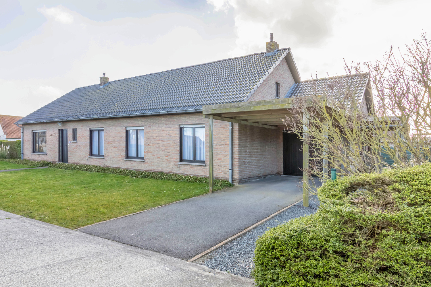 Ruime instapklare villa nabij duinen en strand 