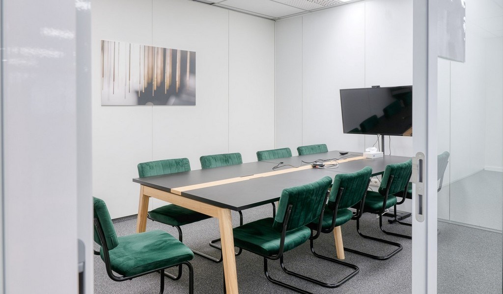 Kantoren te huur aan R4/E40 in Portalis gebouw in Zwijnaarde