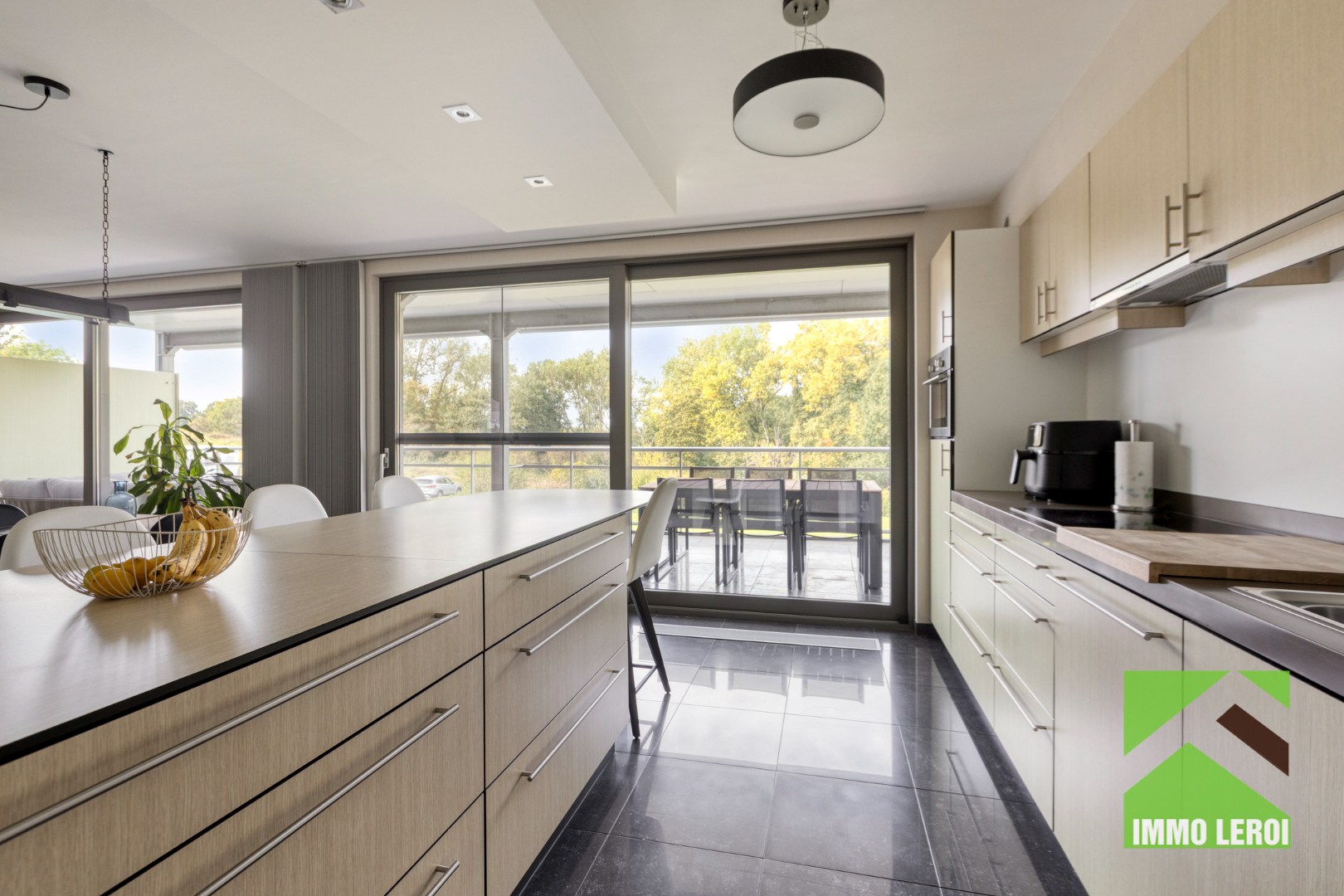 Keuken met doorgang terras