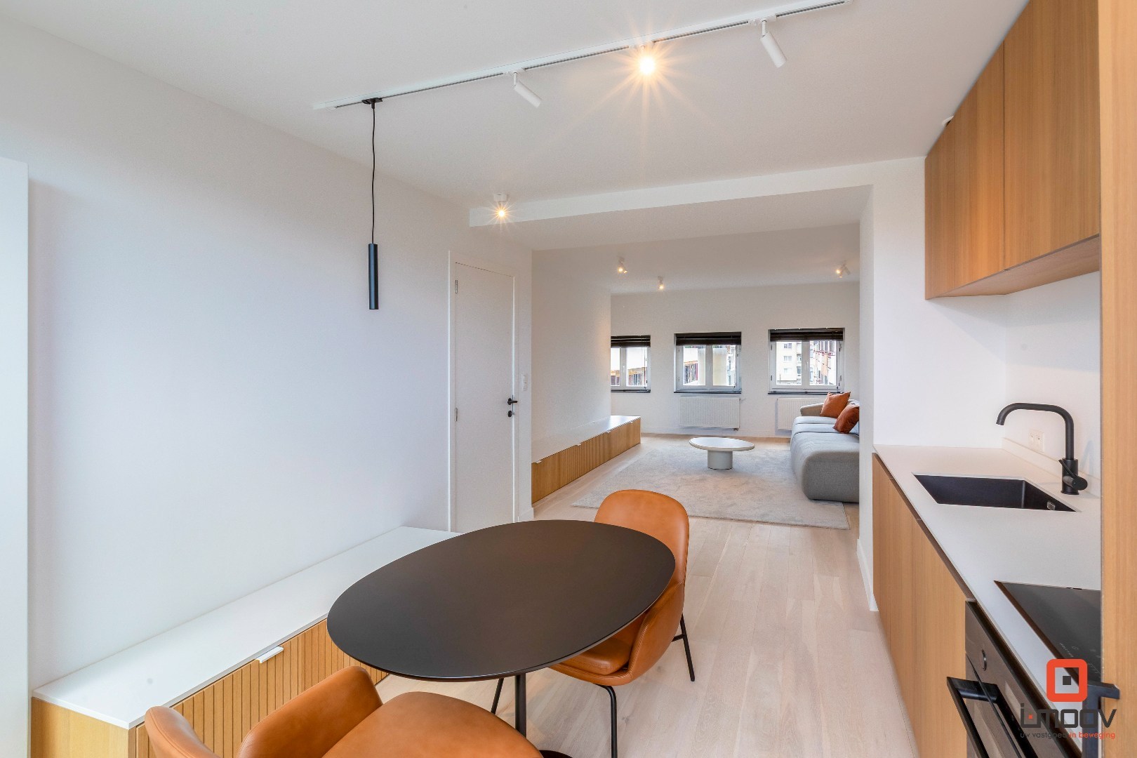 Luxueuze tweeslaapkamer duplex met terras en hoogwaardige afwerking in Oostende 