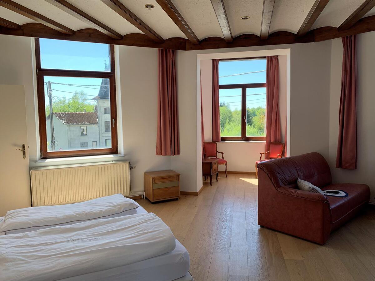 Hotel met 18 slaapkamers op een toplocatie 