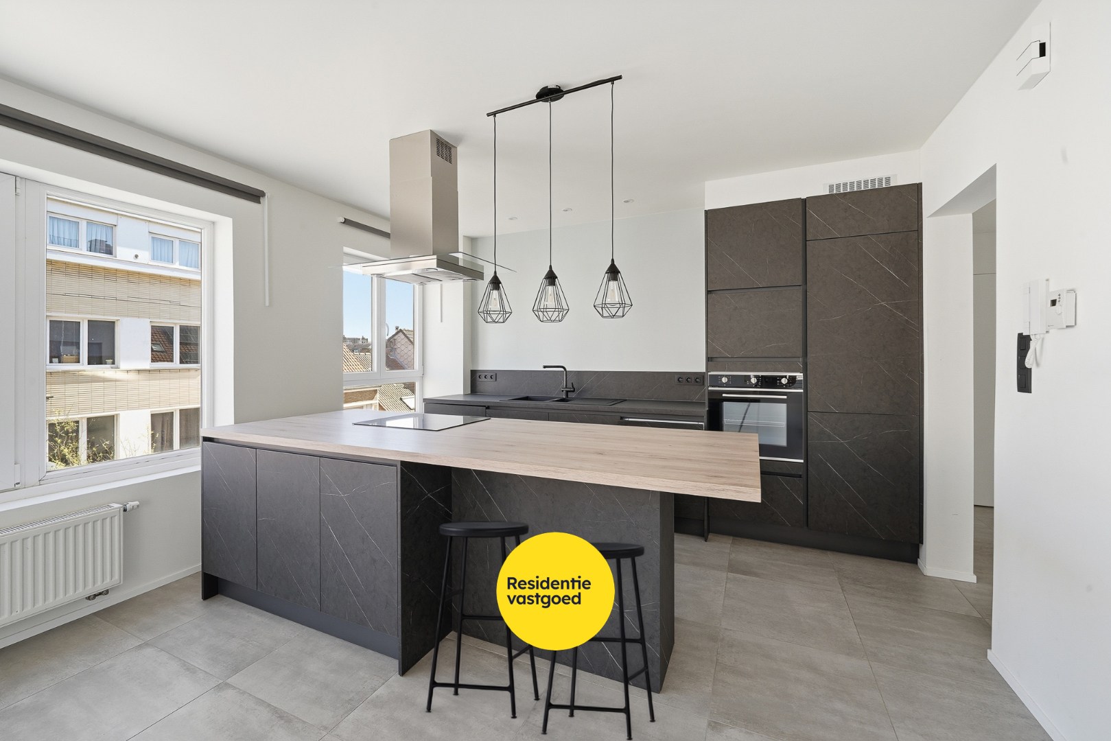Instapklaar, energiezuinig appartement op topligging in Mariakerke (Oostende) 