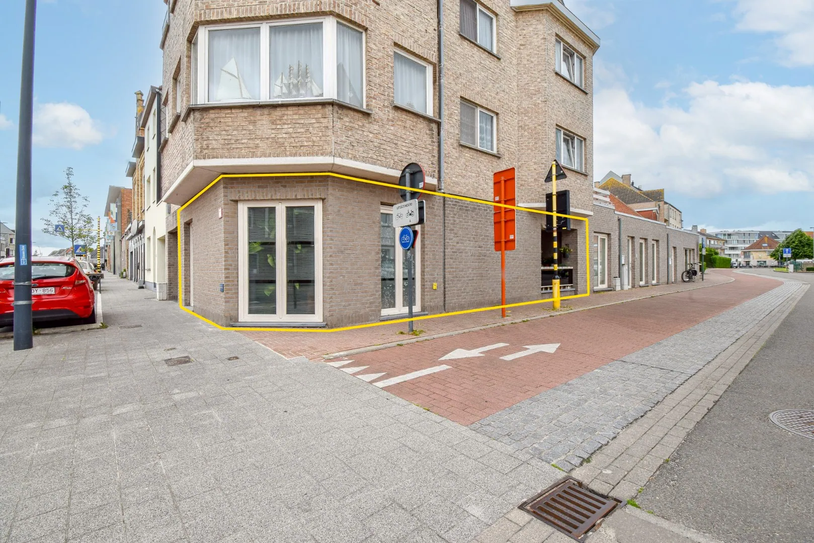 Gelijkvloersappartement met twee slaapkamers en terras