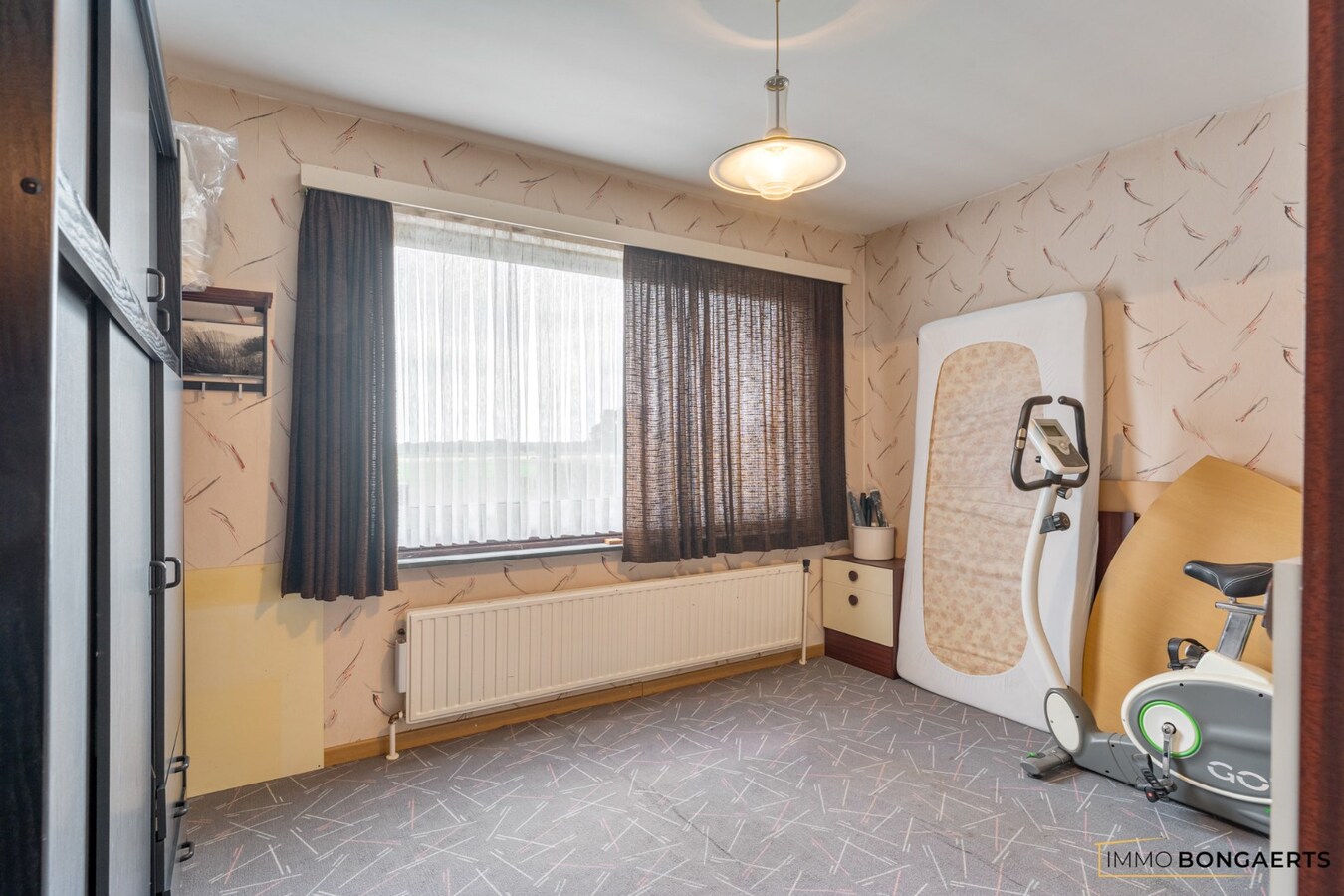Vrijstaande woning met 3 slaapkamers 