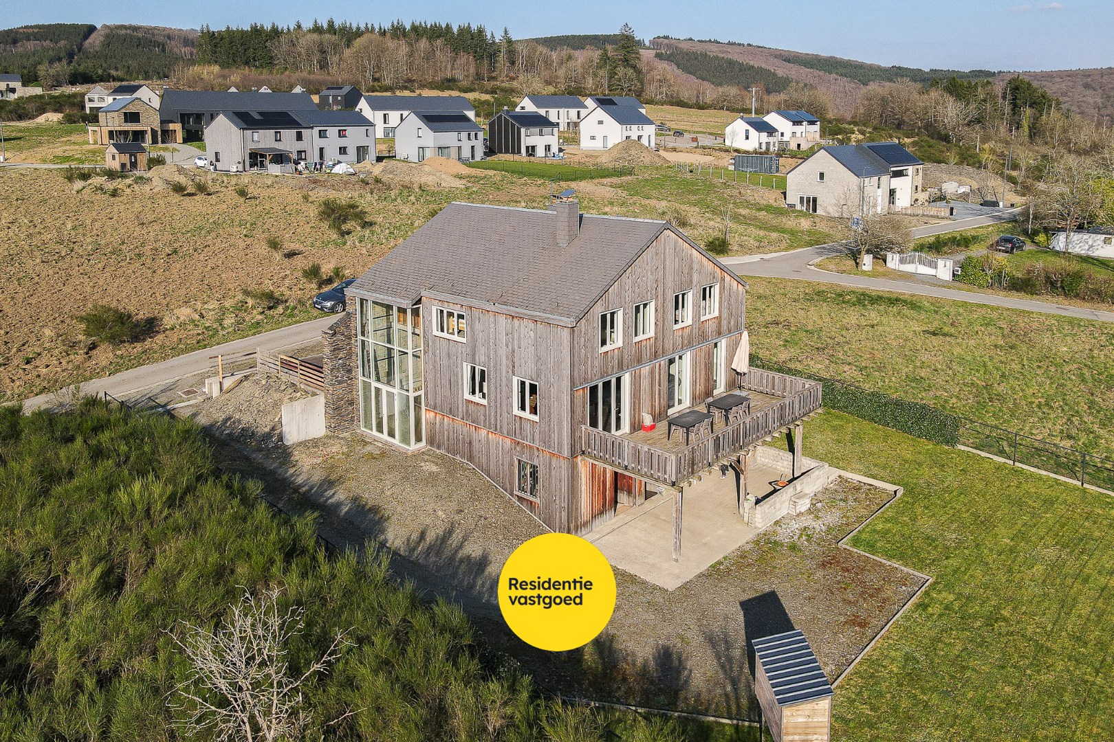 Open bebouwing te koop met uniek potentieel! 