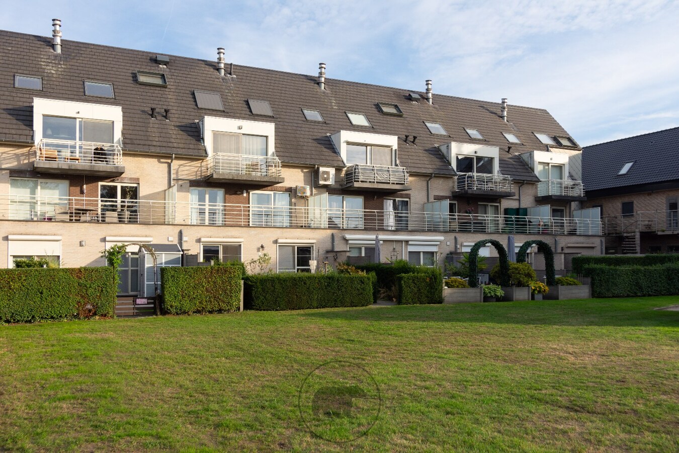 Tweeslaapkamer appartement met garagebox in centrum Wachtebeke 