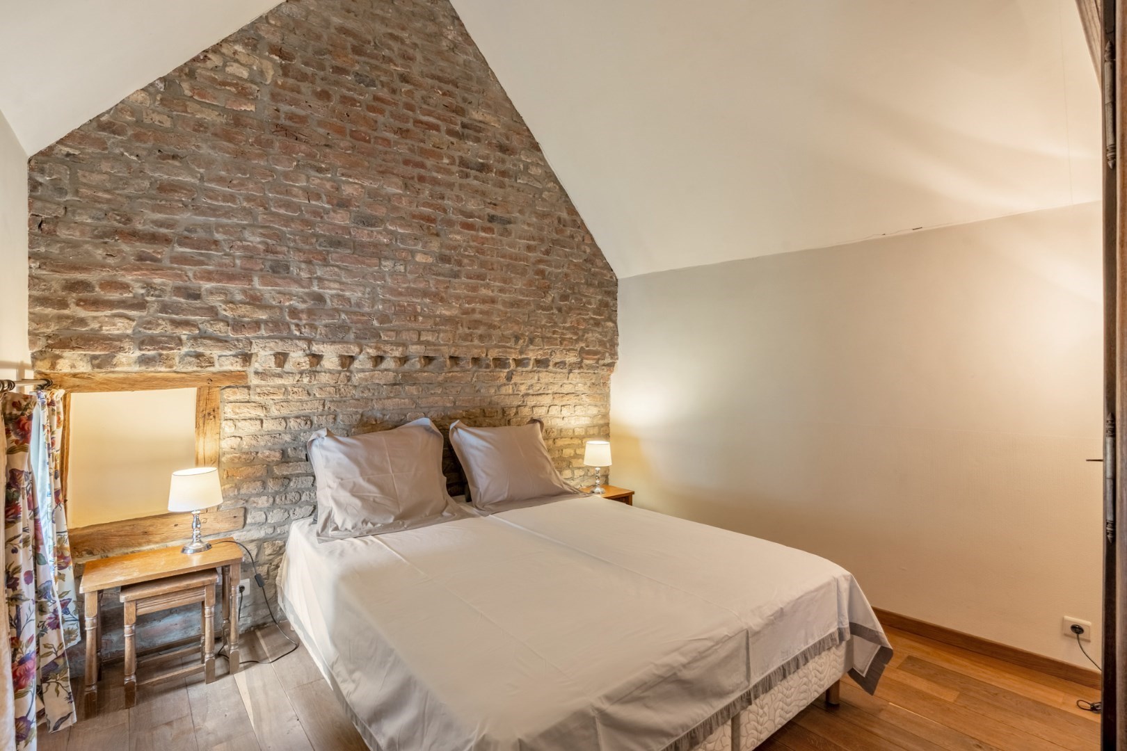 gastenverblijf 2: slaapkamer 1