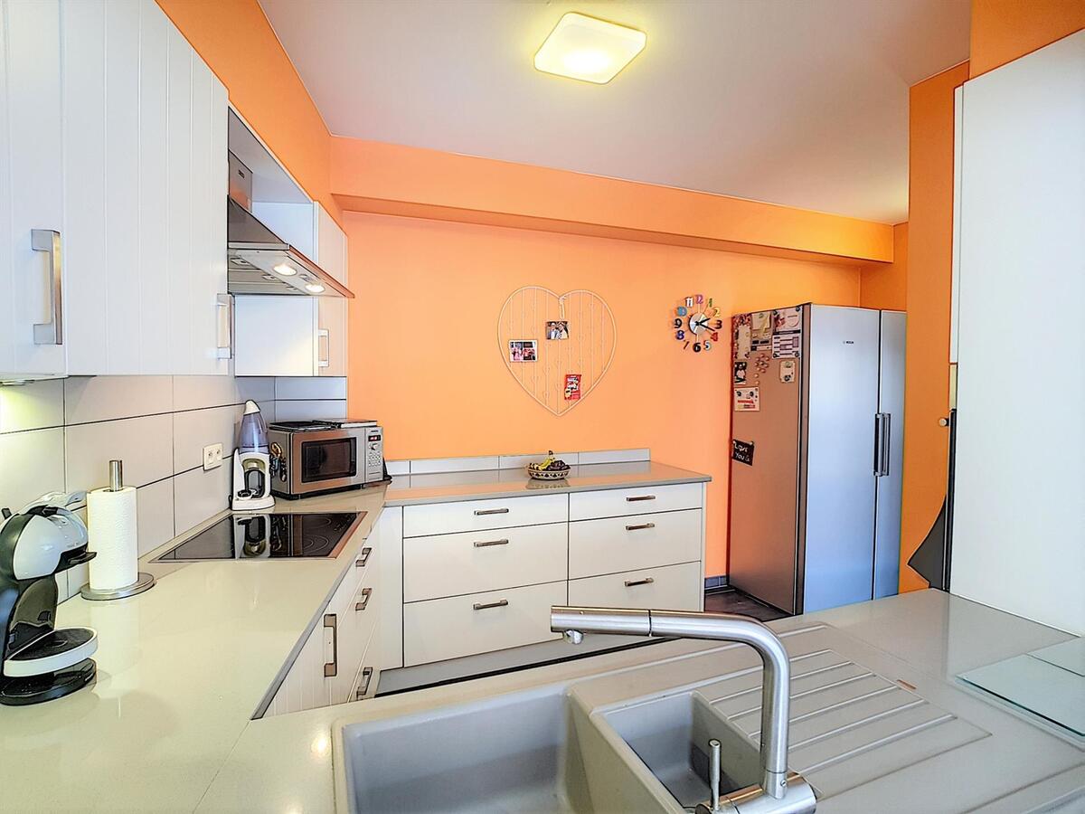 Ruim, zeer aangenaam appartement met drie slaapkamers en zonneterrassen - Heist 