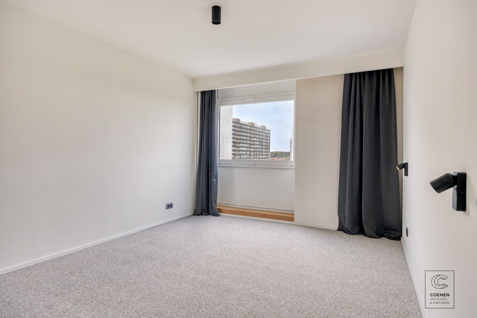 Volledig gerenoveerd appartement op toplocatie te Linkeroever 