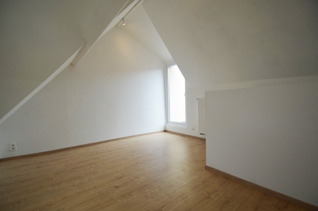 Goed gelegen, gerenoveerde woning - Heist 