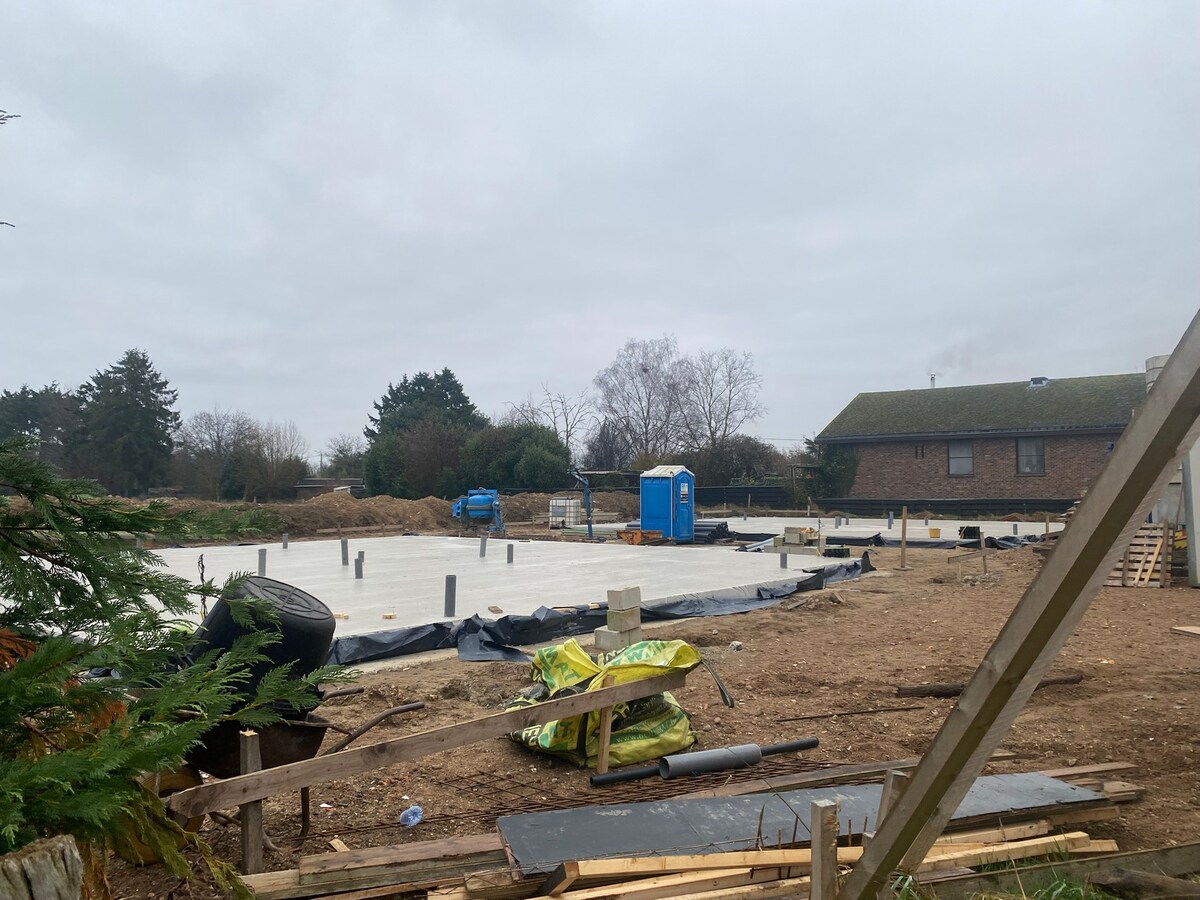 Mijmeren over de velden - luxueuze half open nieuwbouwwoning in Rotem 